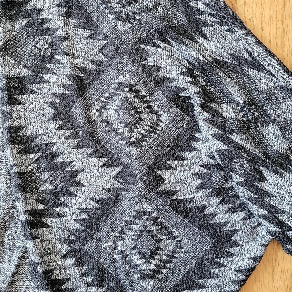 Windsor Aztec Batwing Sweater - Picture 2 of 5